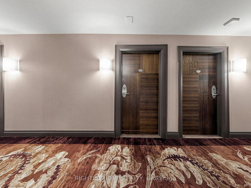606 - 8 Rean Drive