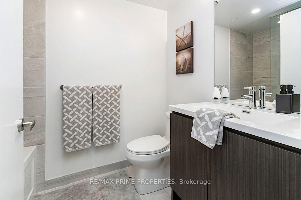 55 Cooper Street • #4007 • Toronto, ON photo 25