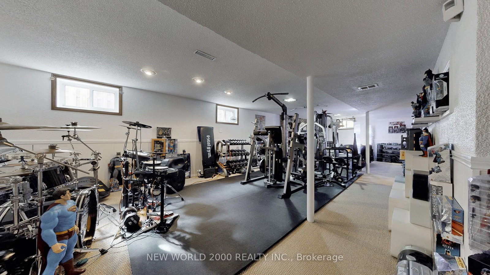 17 Squirewood Road • Toronto, ON photo 29