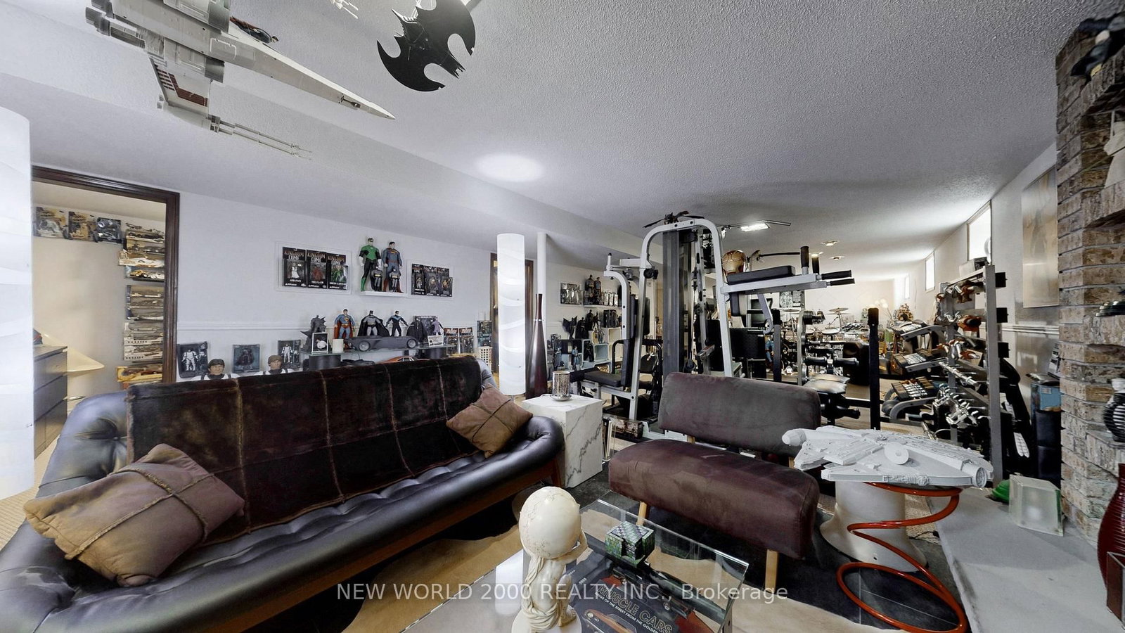 17 Squirewood Road • Toronto, ON photo 32