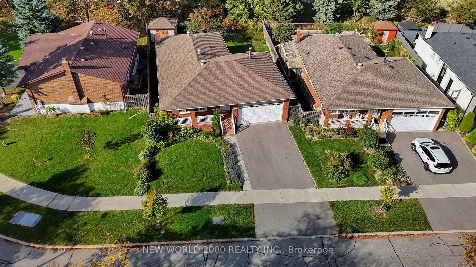 17 Squirewood Road • Toronto, ON photo 48