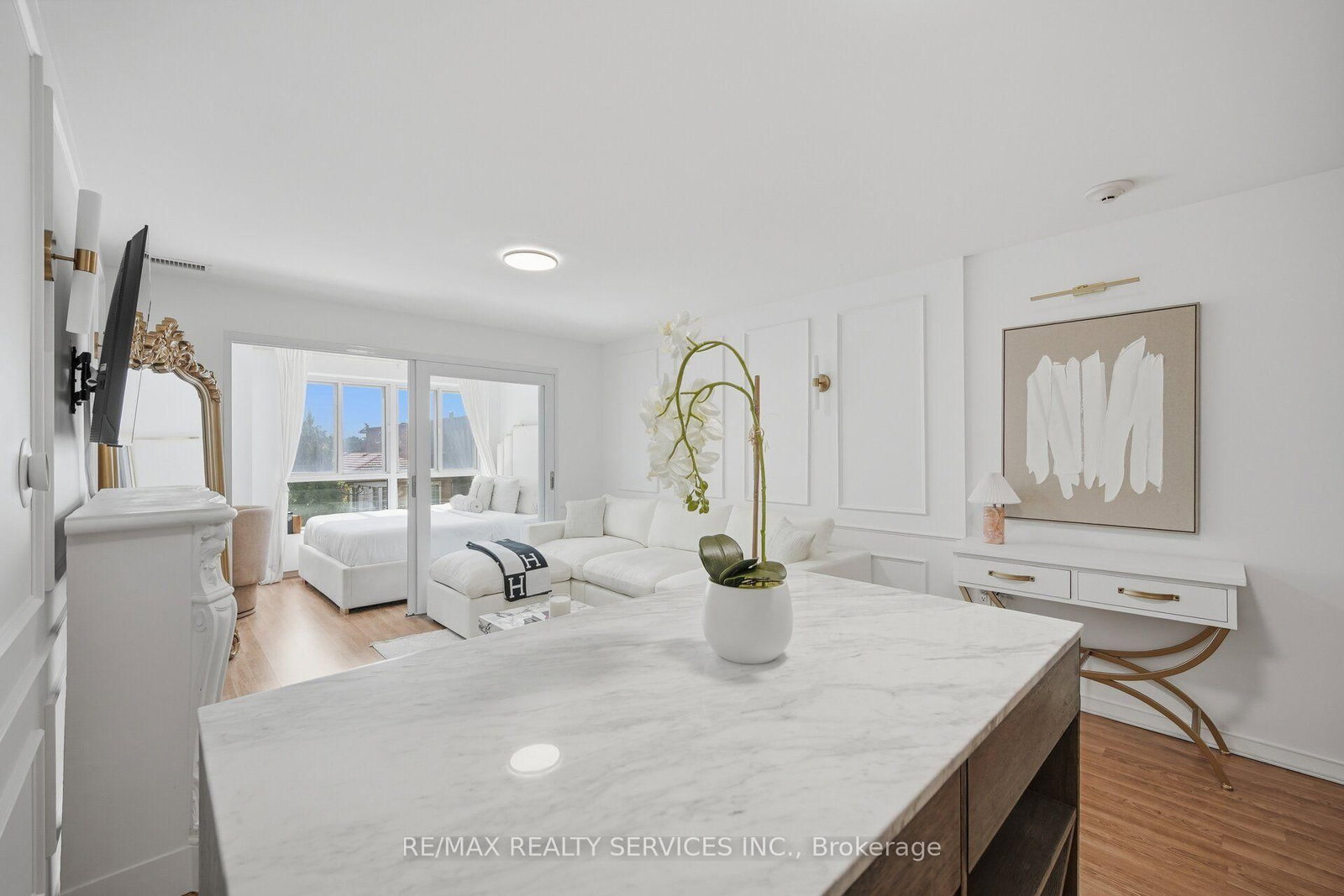 15 Maplewood Avenue • #310 • Toronto, ON photo 3