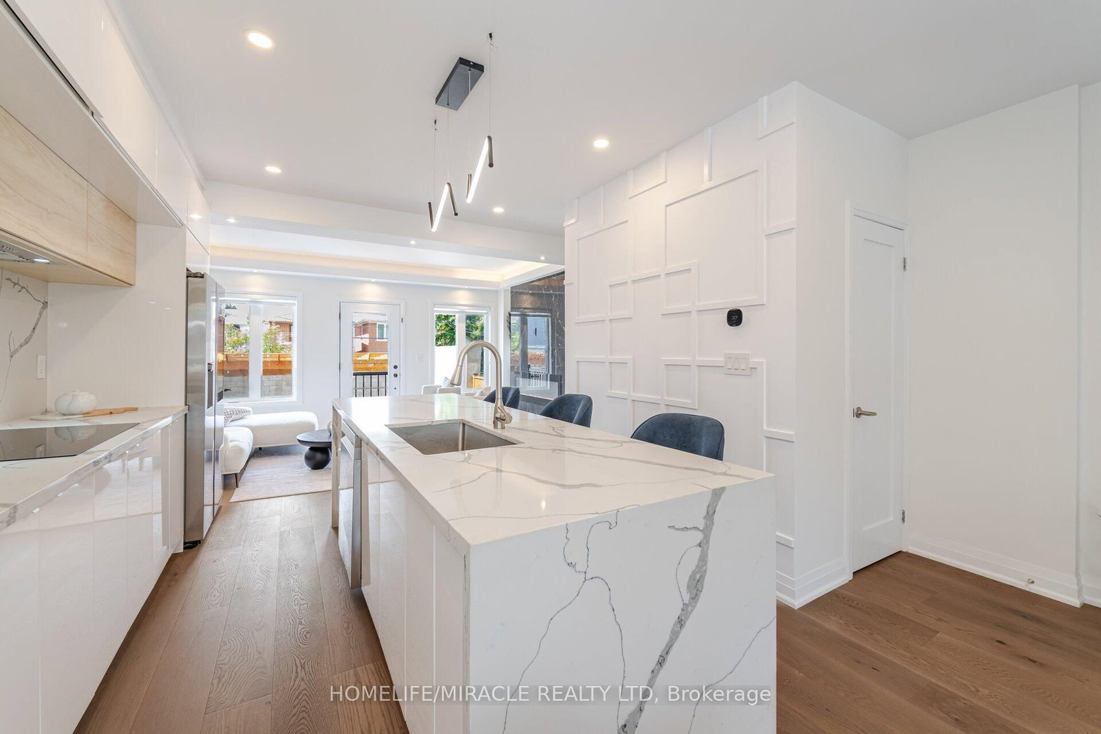 388 Oakwood Avenue • Toronto, ON photo 13