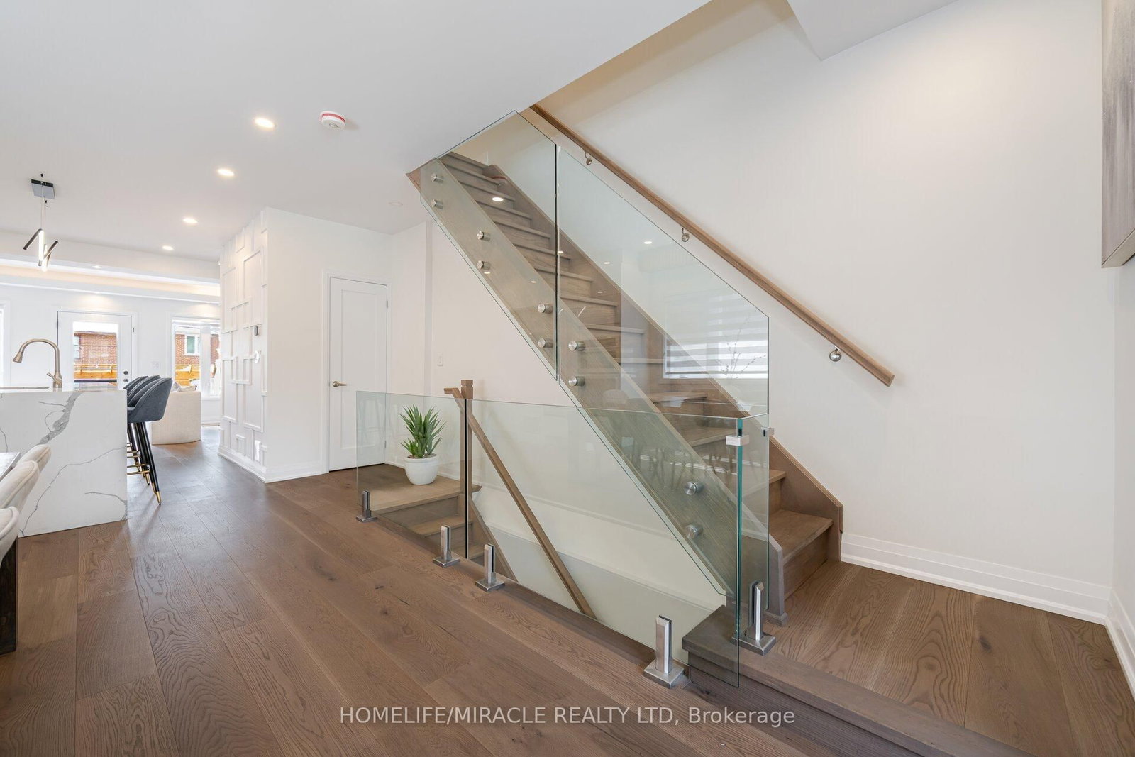 388 Oakwood Avenue • Toronto, ON photo 20
