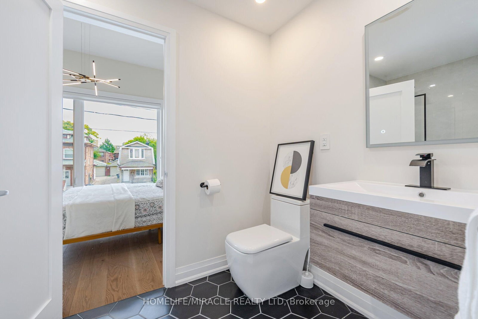 388 Oakwood Avenue • Toronto, ON photo 31