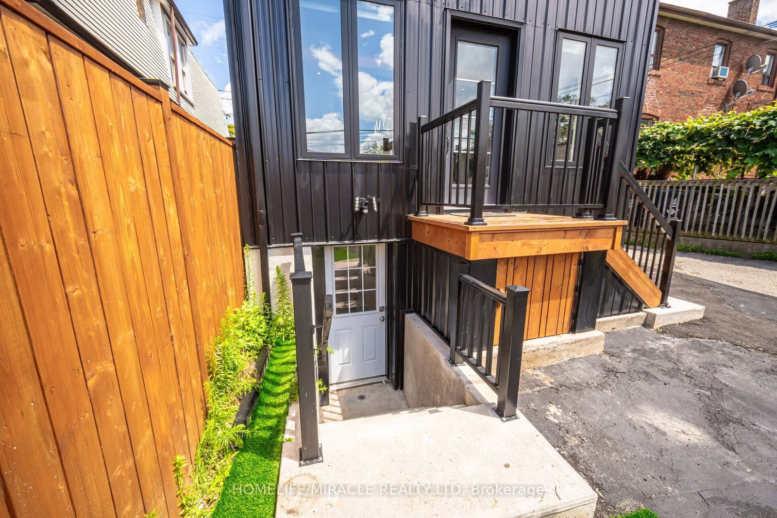 388 Oakwood Avenue • Toronto, ON photo 48