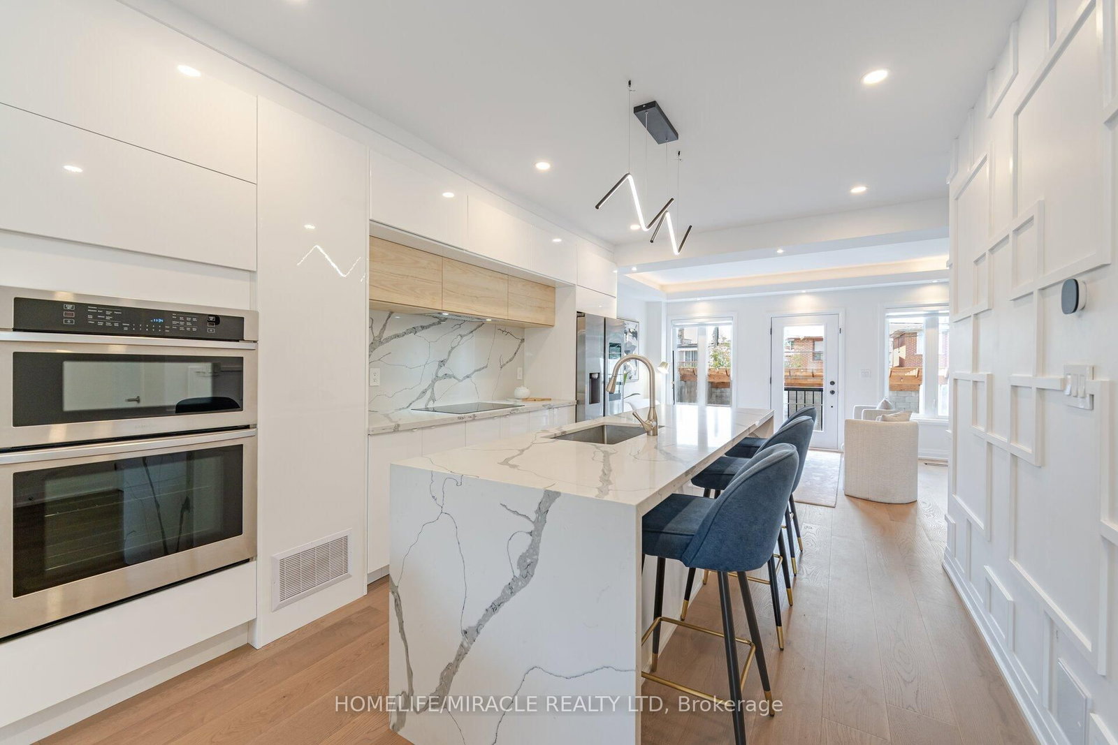 388 Oakwood Avenue • Toronto, ON photo 9