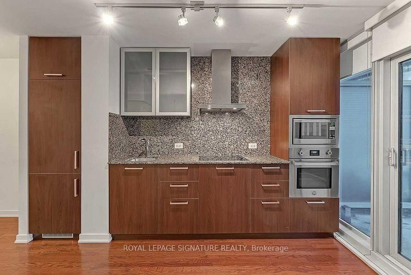311 - 12 York Street