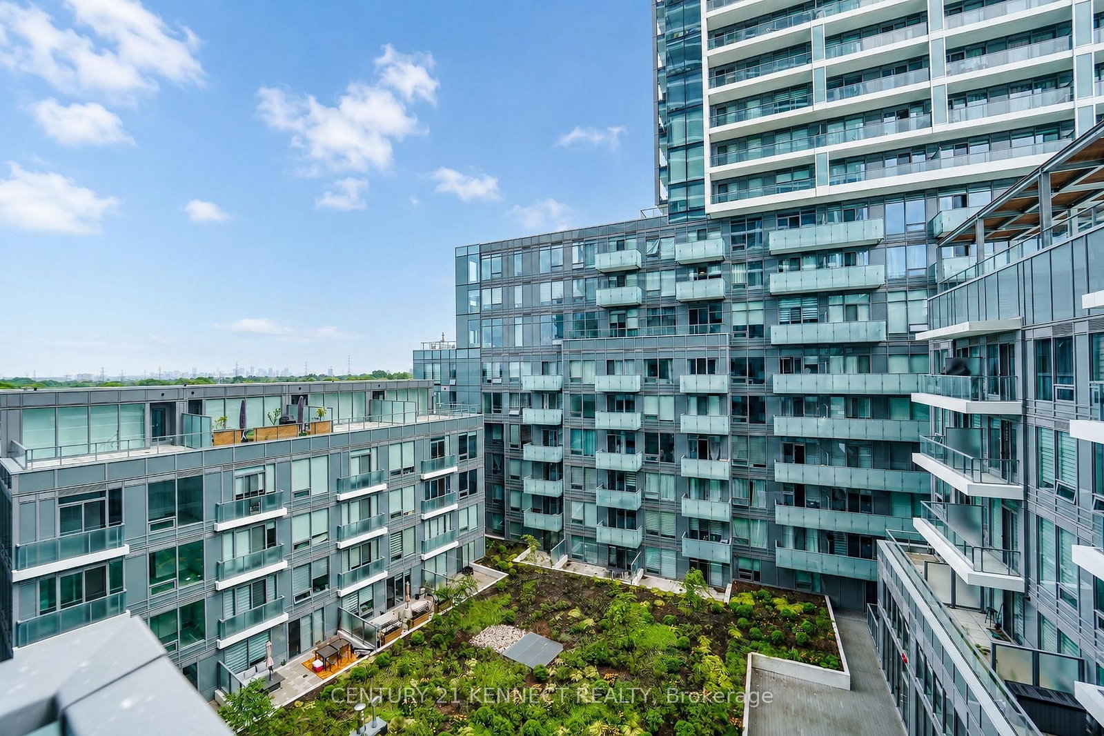 7 Golden Lion Heights • #826 • Toronto, ON photo 28
