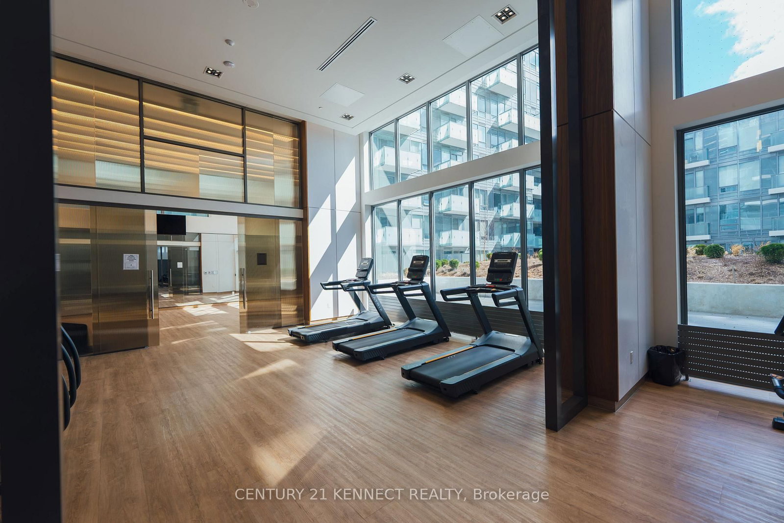 7 Golden Lion Heights • #826 • Toronto, ON photo 37