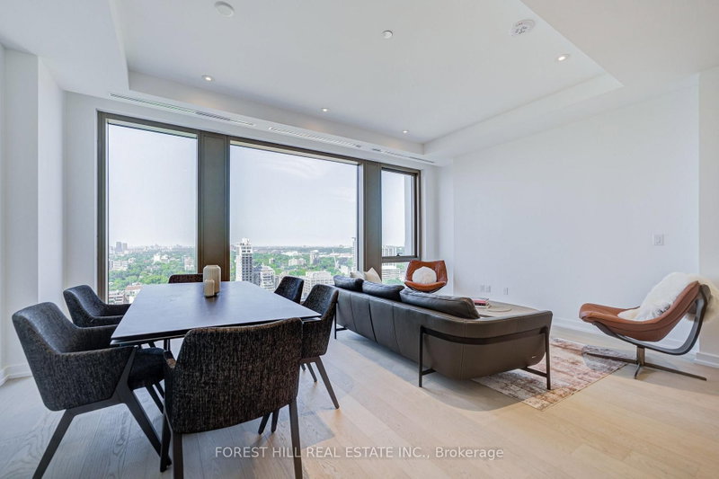2202 - 1315 BAY Street