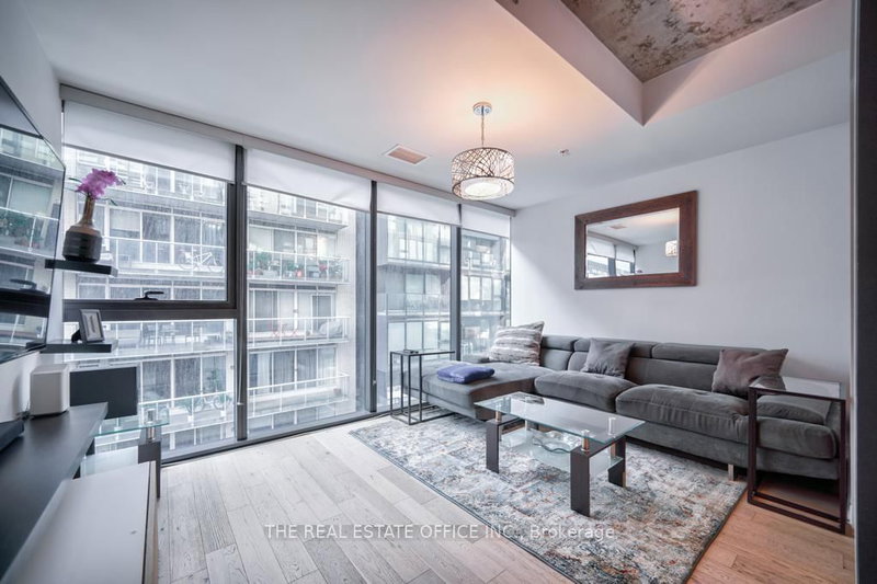 331 - 629 King Street W