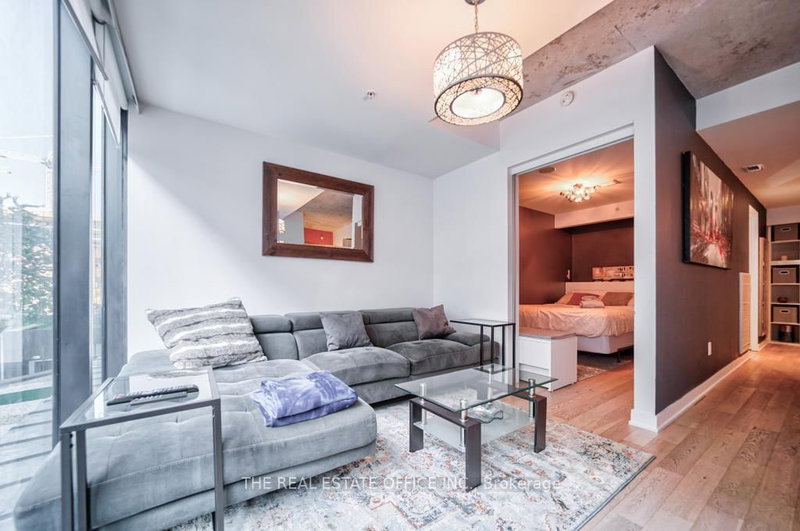 331 - 629 King Street W