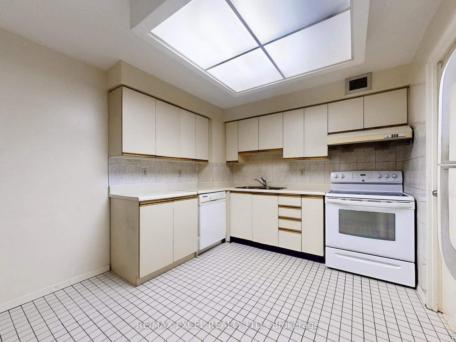 188 Spadina Avenue • #406 • Toronto, ON photo 9