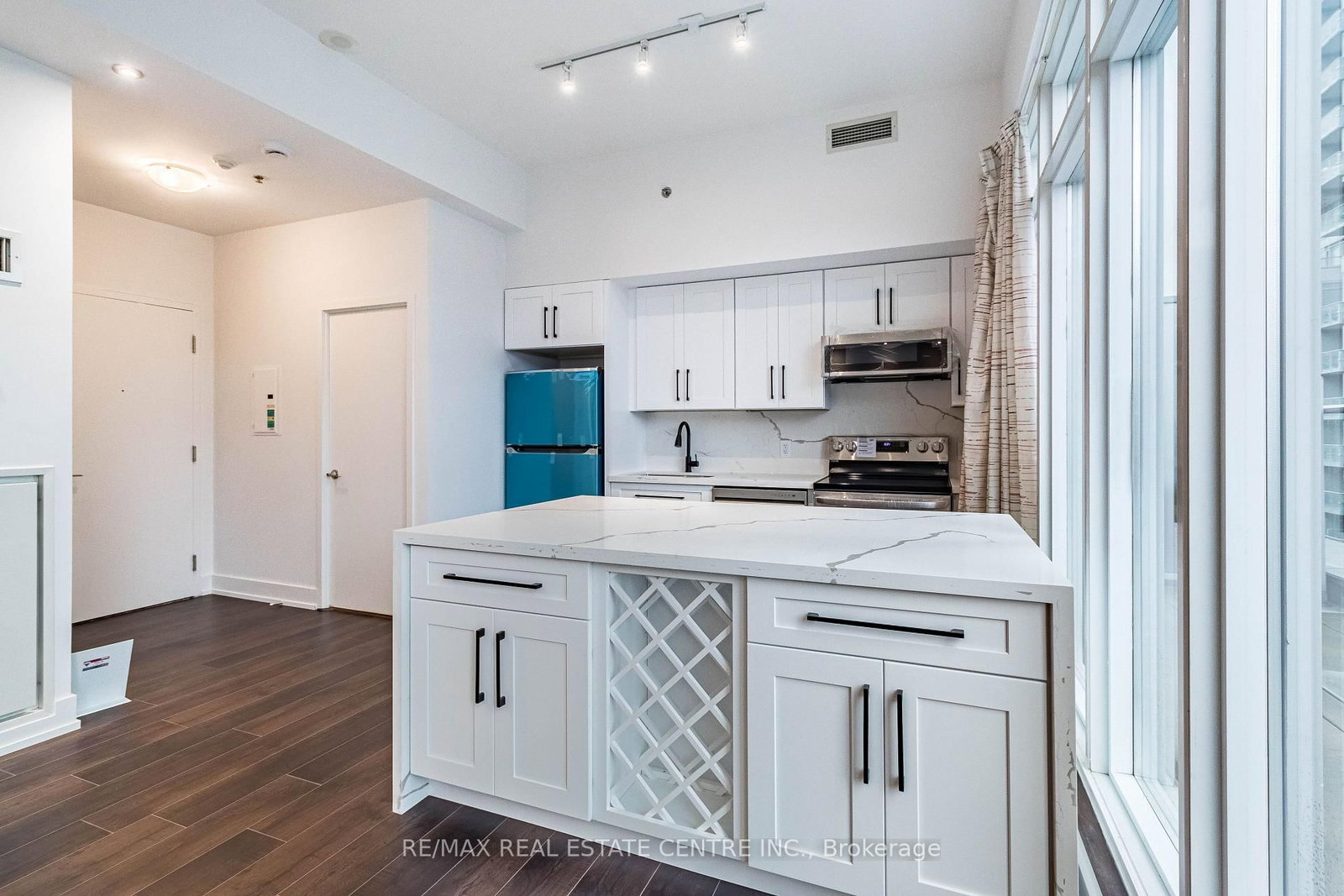 21 Nelson Street, Unit UPH 11 - Photo 7