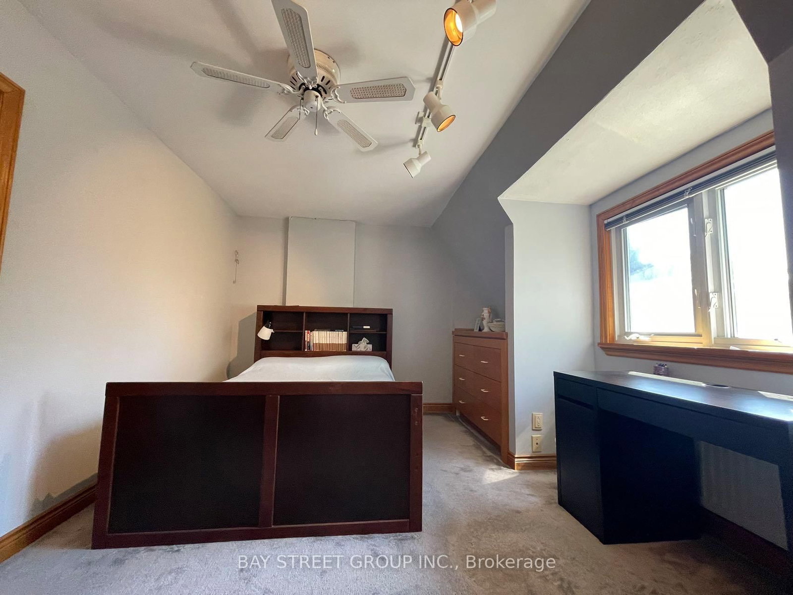 543 Crawford Street • Toronto, ON photo 12