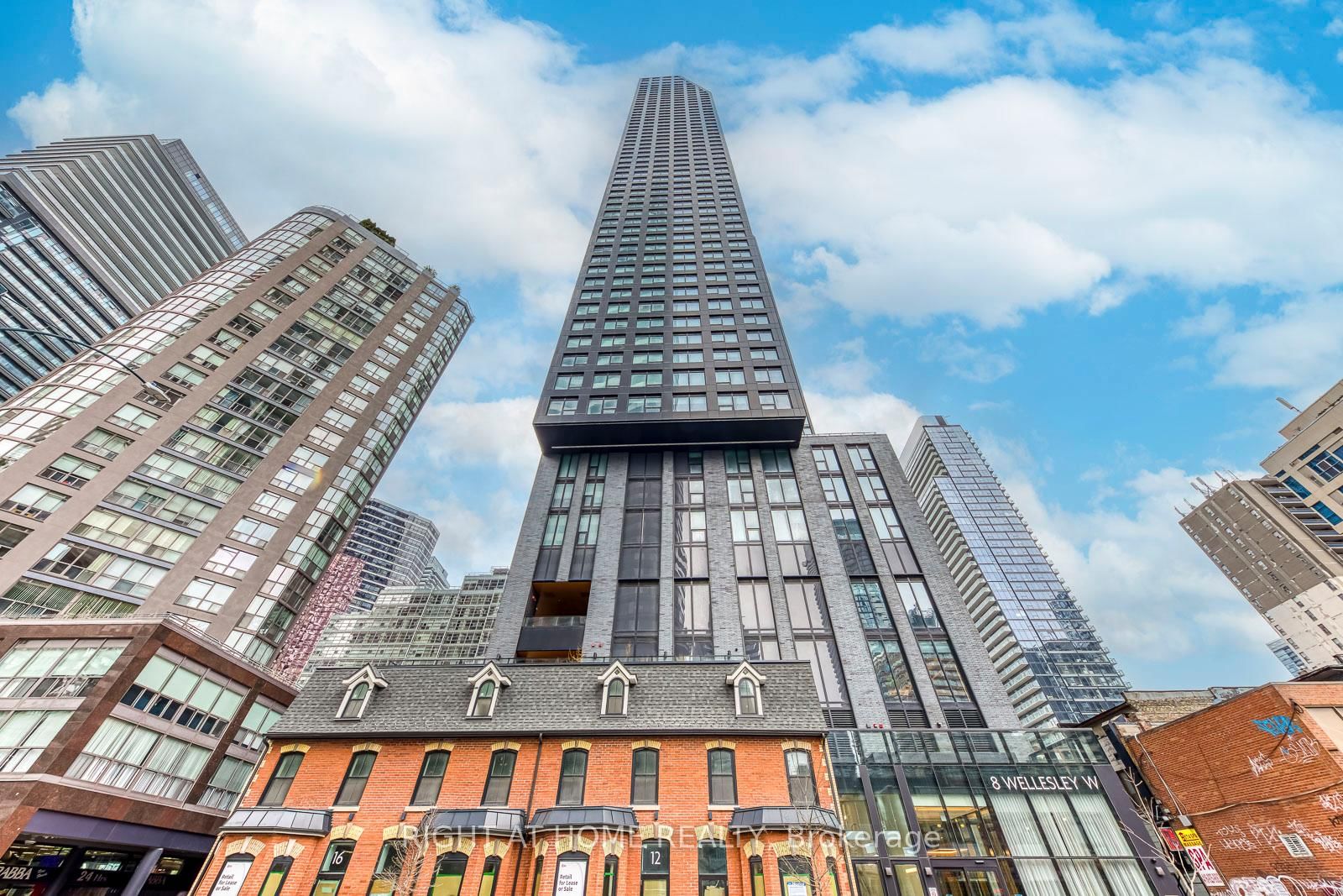 3112-8 Wellesley Street, Toronto, ON