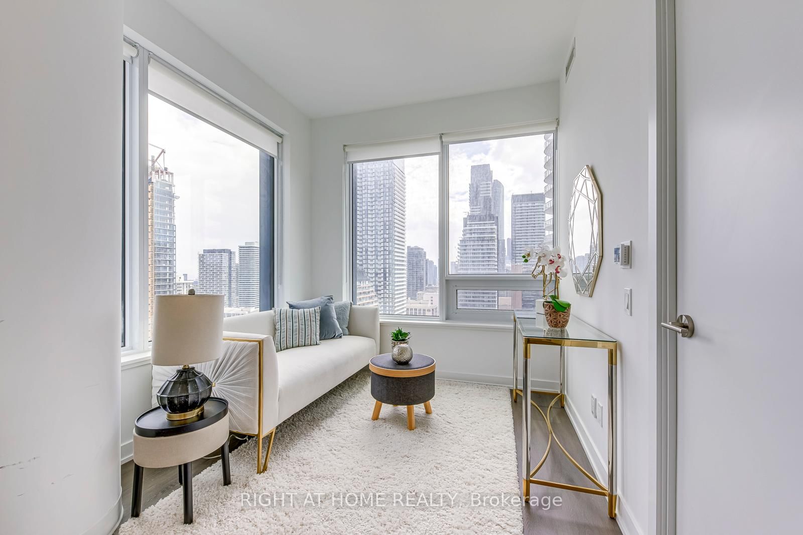 8 Wellesley Street W • #3112 • Toronto, ON photo 16