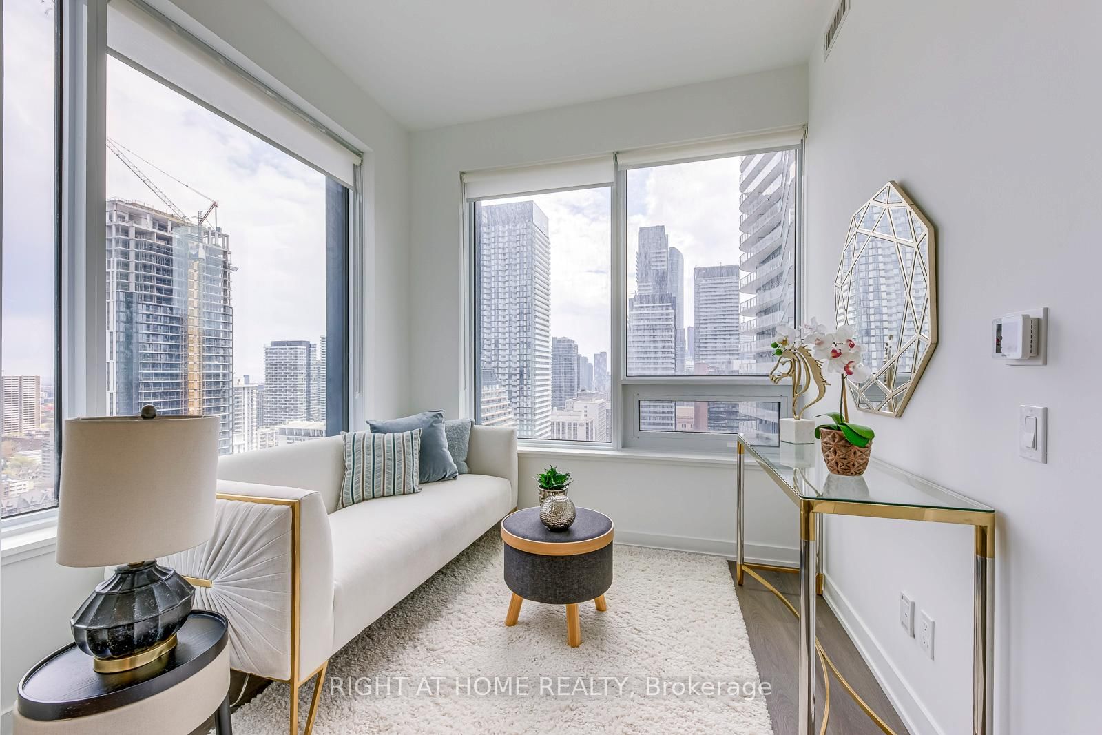 8 Wellesley Street W • #3112 • Toronto, ON photo 17
