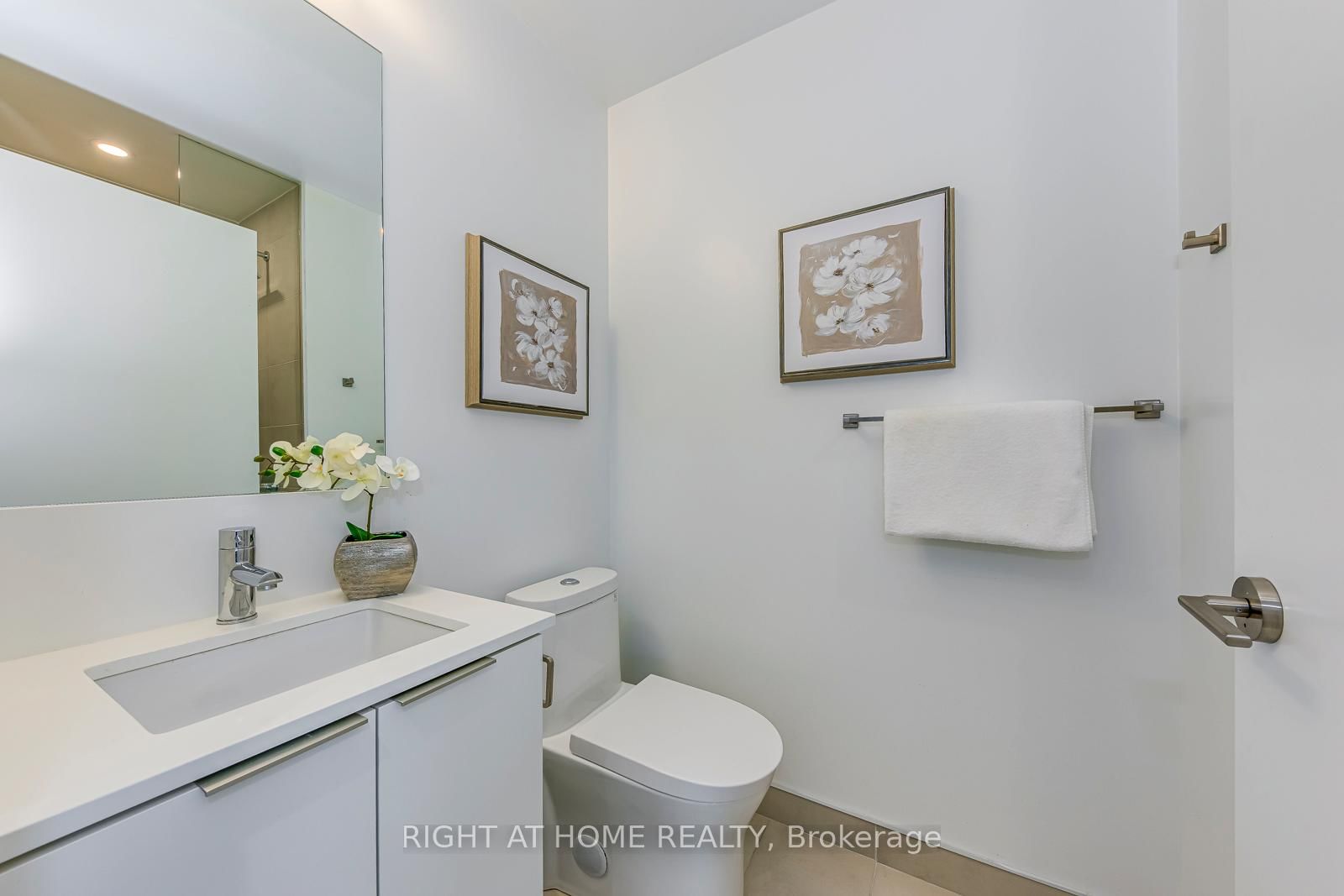 8 Wellesley Street W • #3112 • Toronto, ON photo 26