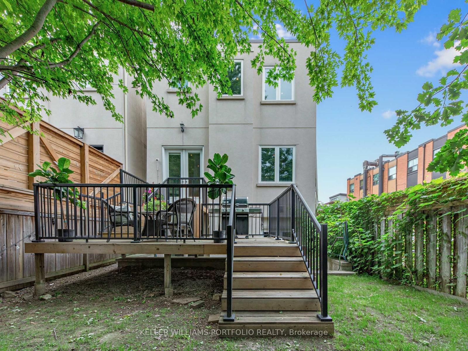 21 Albertus Avenue • Toronto, ON photo 39
