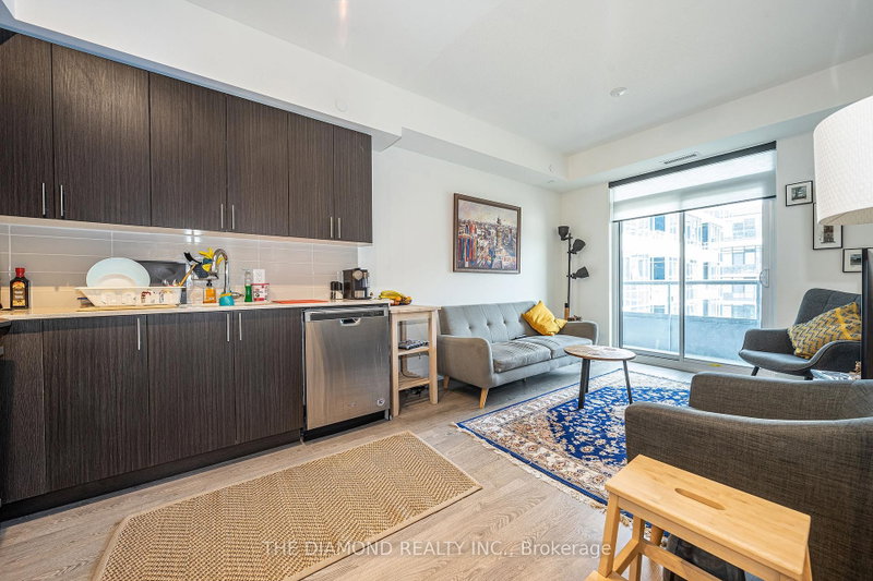 635 - 591 Sheppard Avenue E