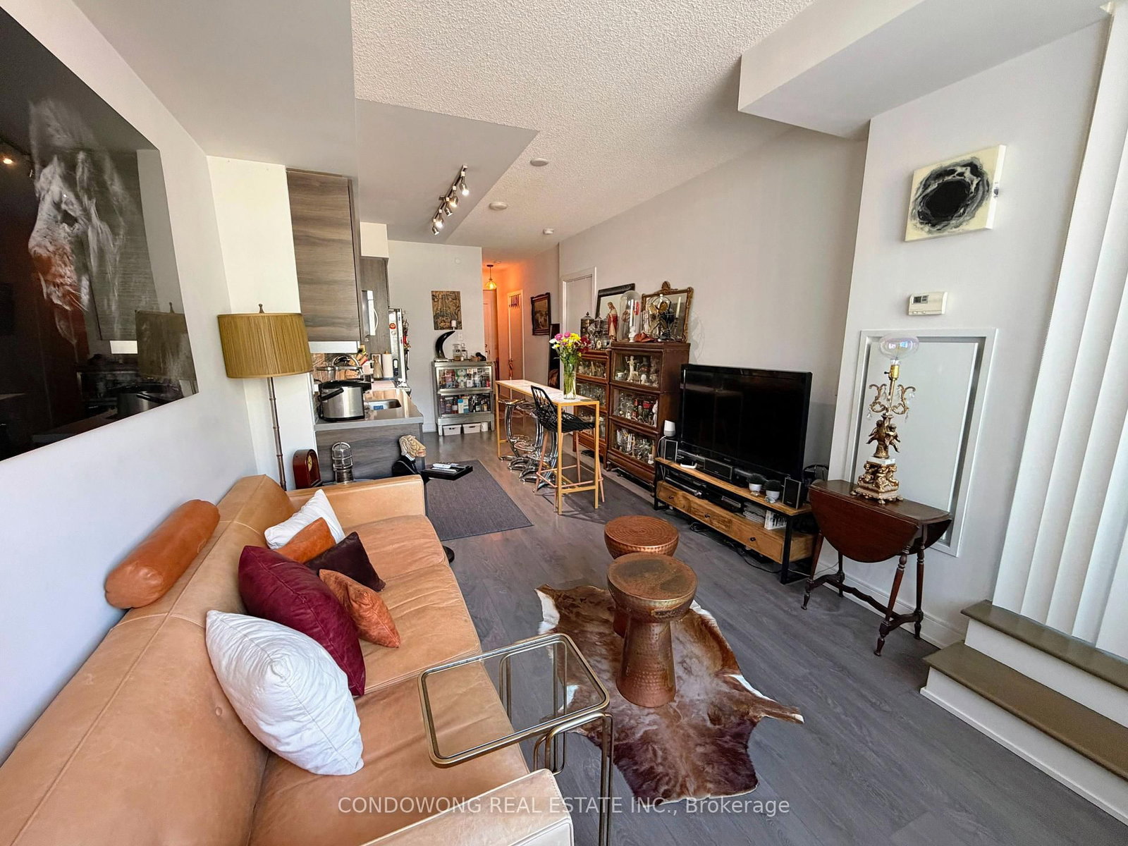 525 Adelaide Street W • #210 • Toronto, ON photo 3