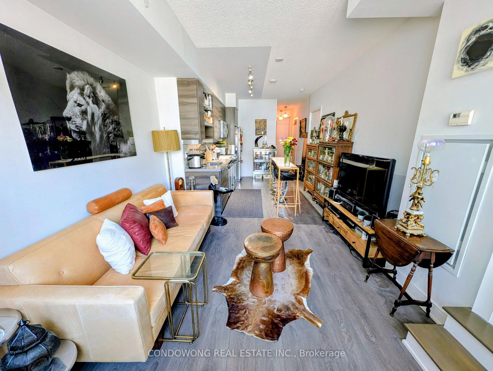 525 Adelaide Street W • #210 • Toronto, ON photo 4
