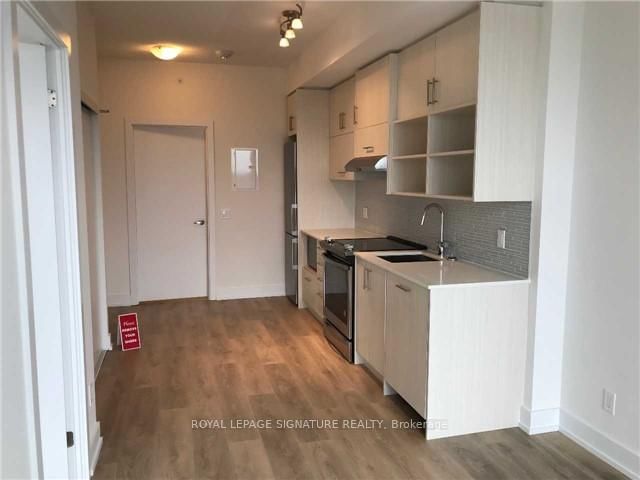 707 - 128 Fairview Mall Drive