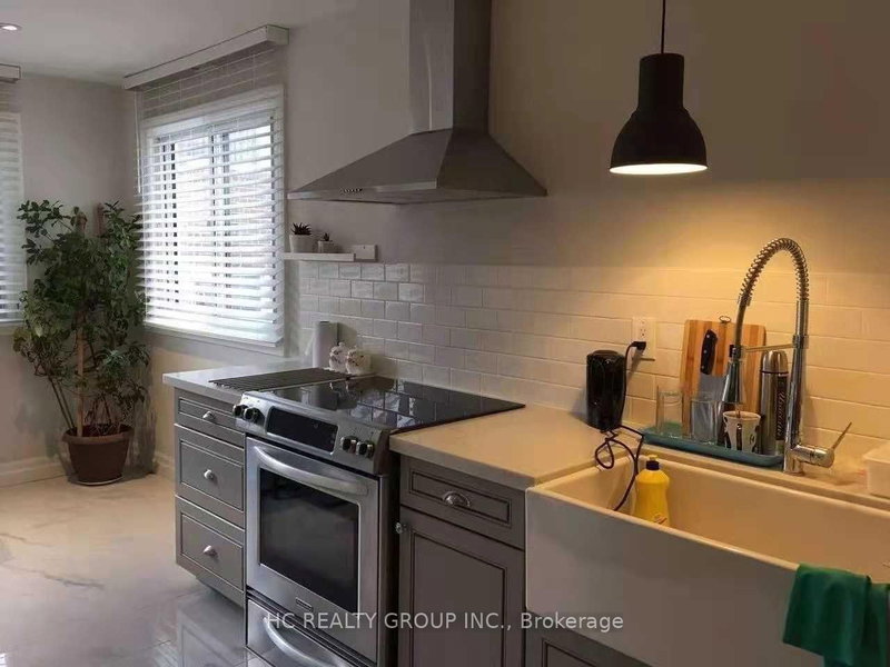 Upper Unit - 102 Peckham Avenue