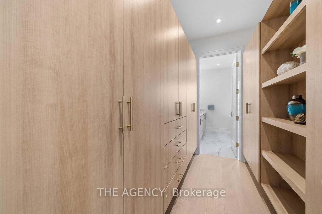 30 Hillhurst Boulevard • Toronto, ON photo 16