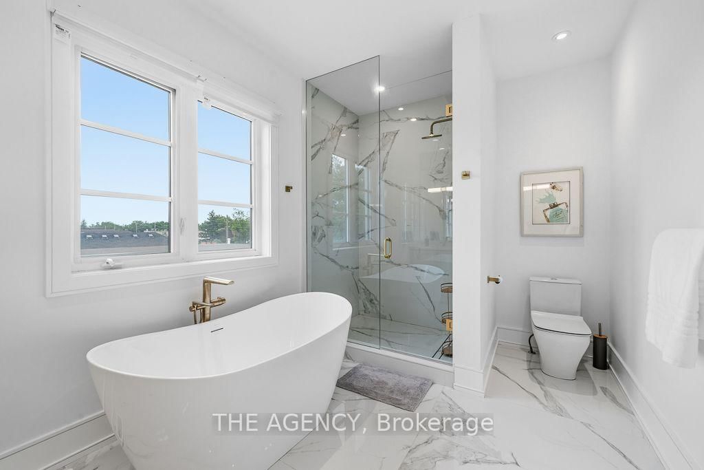 30 Hillhurst Boulevard • Toronto, ON photo 18