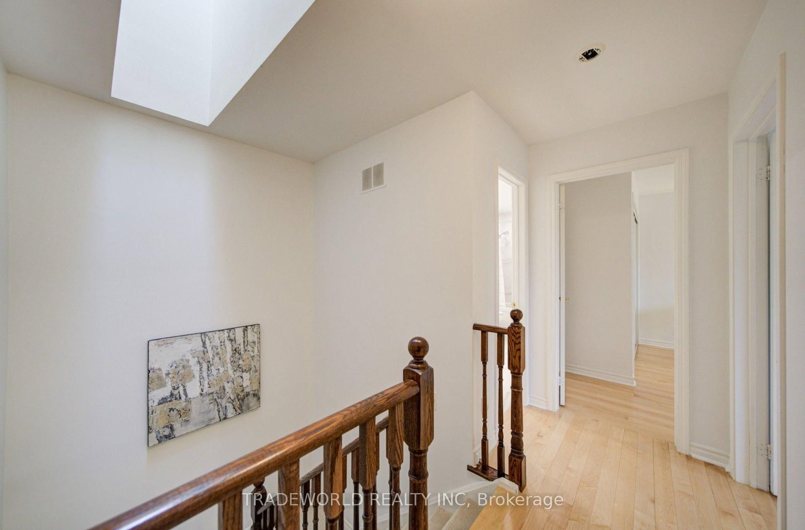 37 Avondale Avenue • #513 • Toronto, ON photo 22