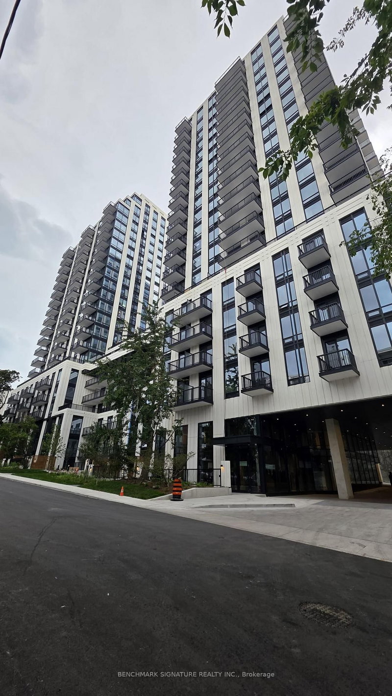 1517 - 89 Montclair Avenue