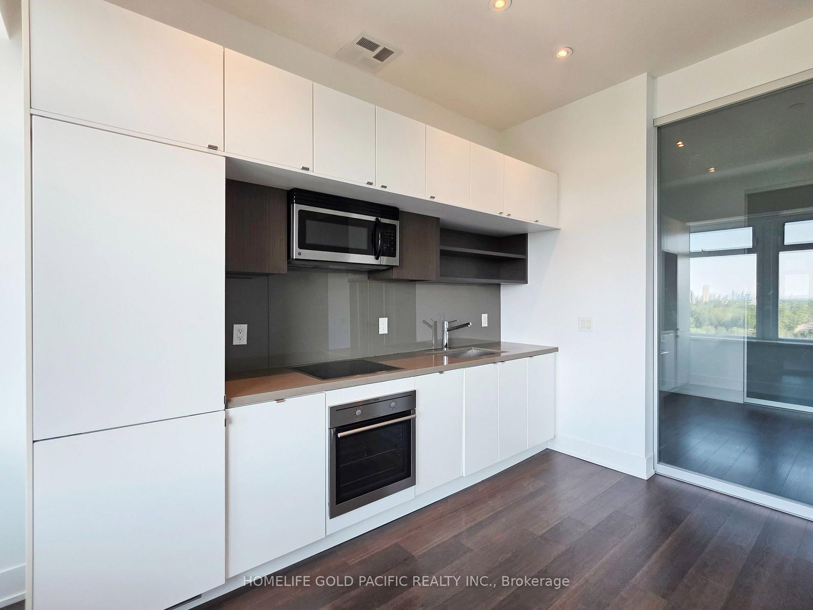 111 St. Clair Avenue W • #1222 • Toronto, ON photo 3