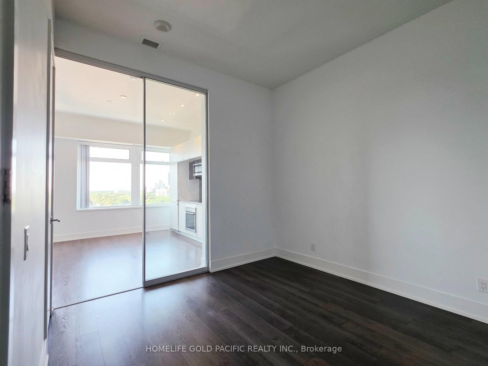 111 St. Clair Avenue W • #1222 • Toronto, ON photo 7
