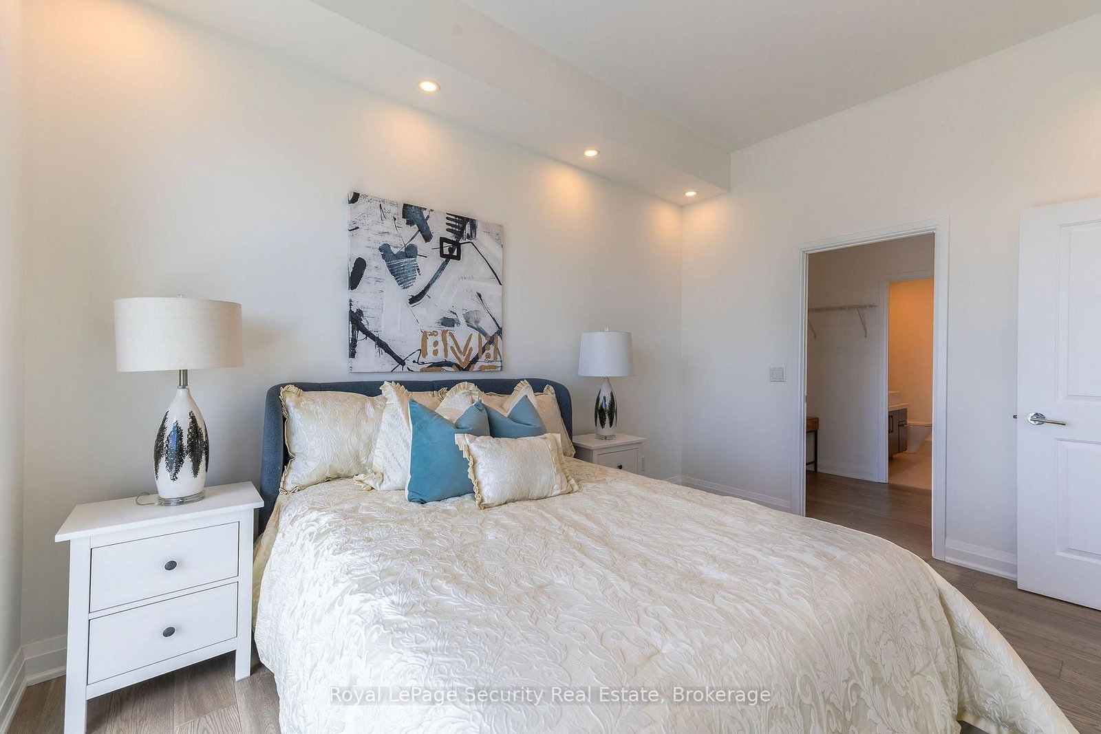 1080 Bay Street • #5301 • Toronto, ON photo 10