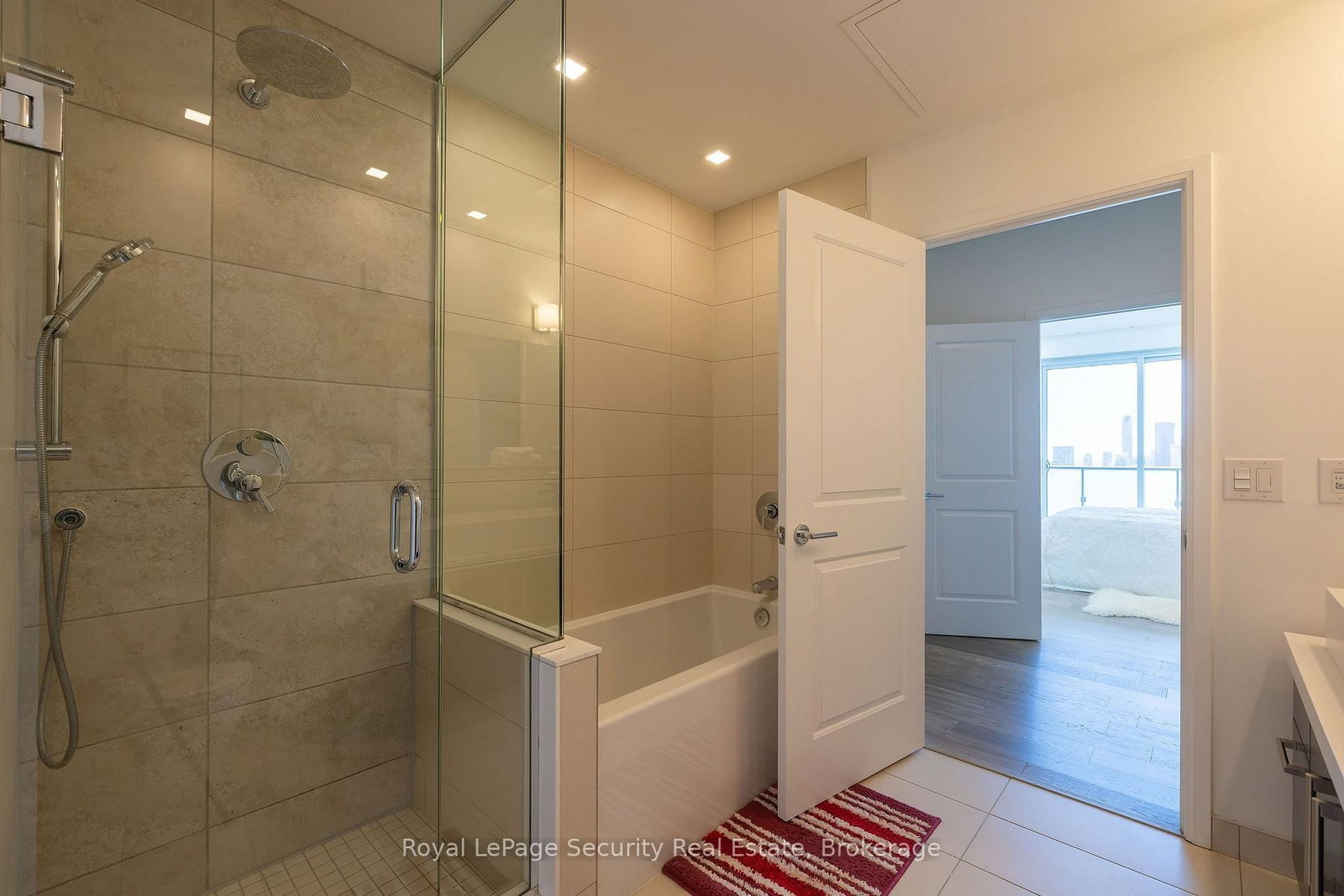 1080 Bay Street • #5301 • Toronto, ON photo 13