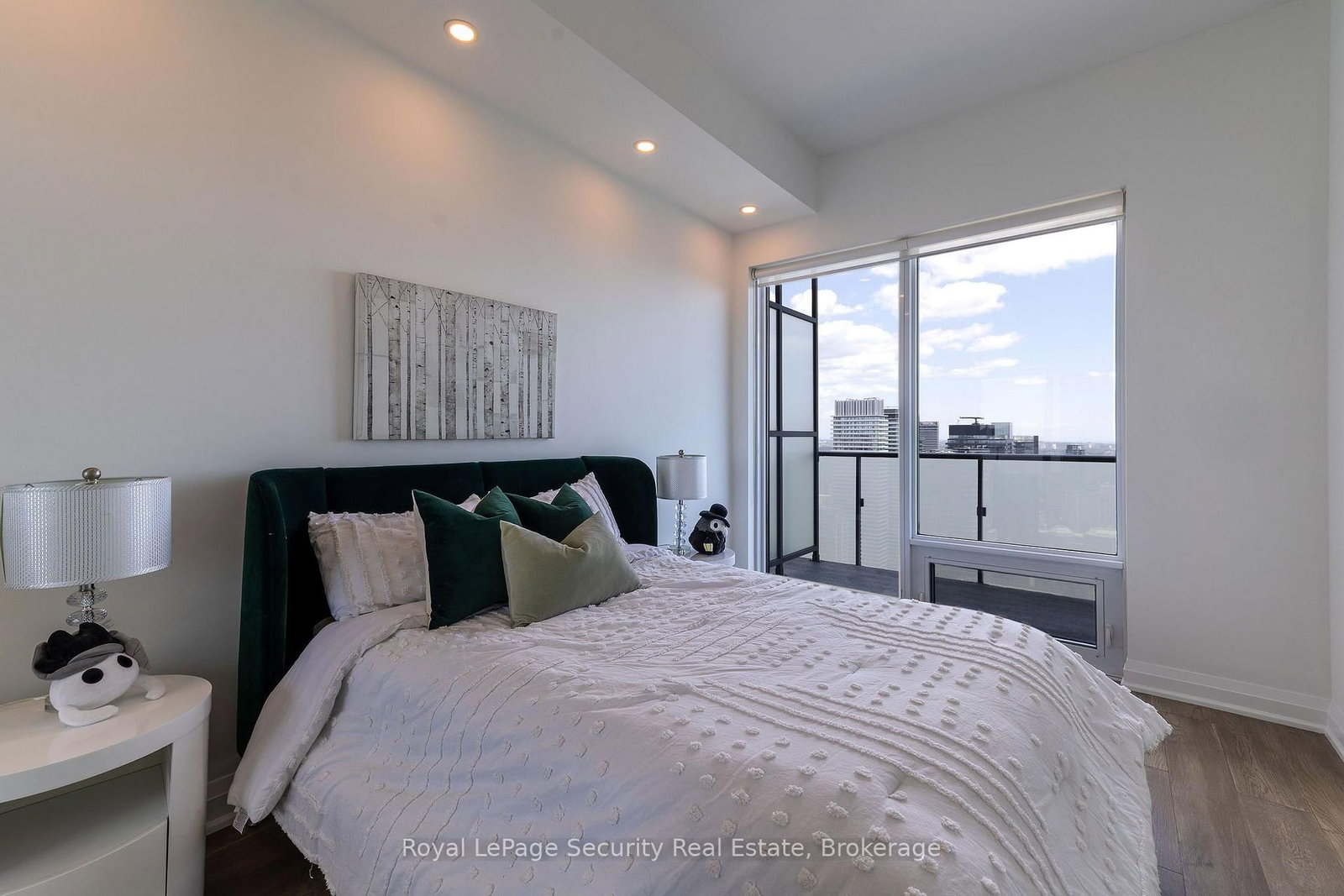1080 Bay Street • #5301 • Toronto, ON photo 16