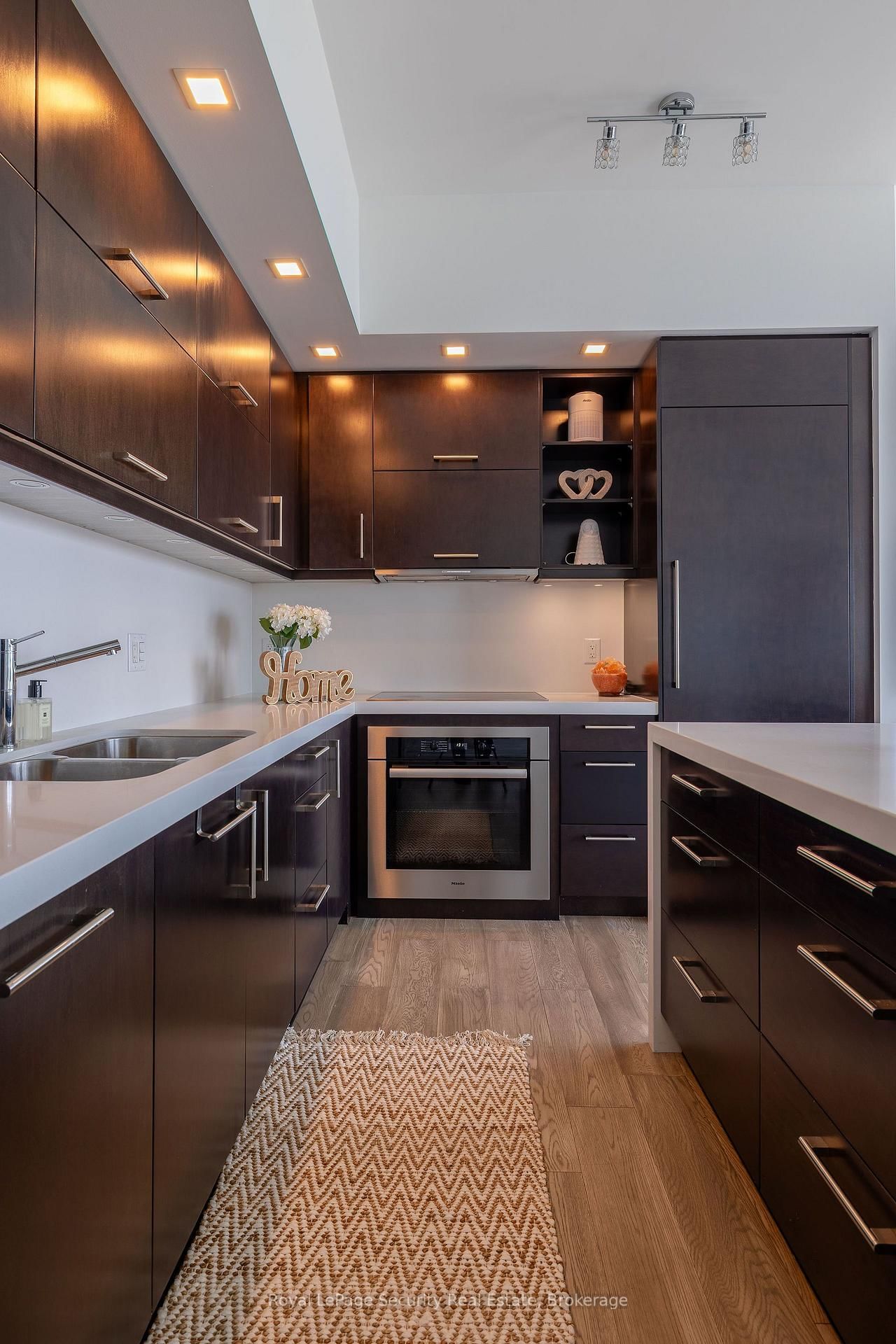 1080 Bay Street • #5301 • Toronto, ON photo 18