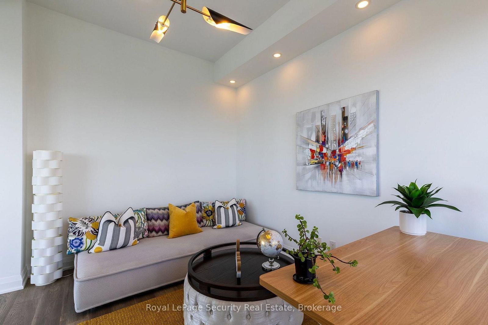 1080 Bay Street • #5301 • Toronto, ON photo 8