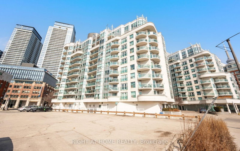 219 - 600 Queens Quay