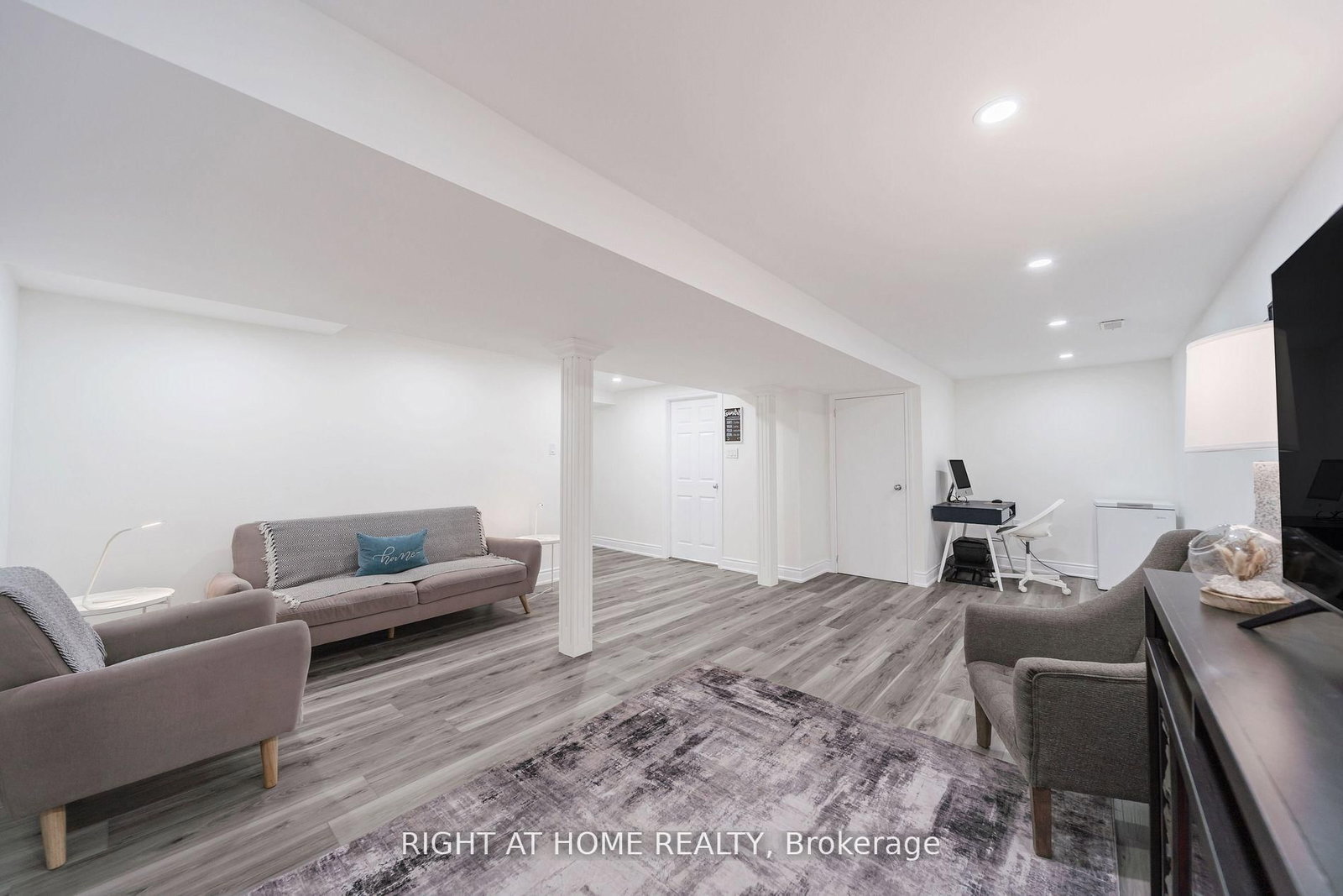 12 Lace Fern Way • Toronto, ON photo 33