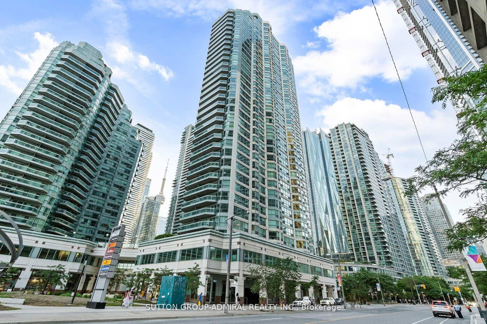 Property at 10 Yonge