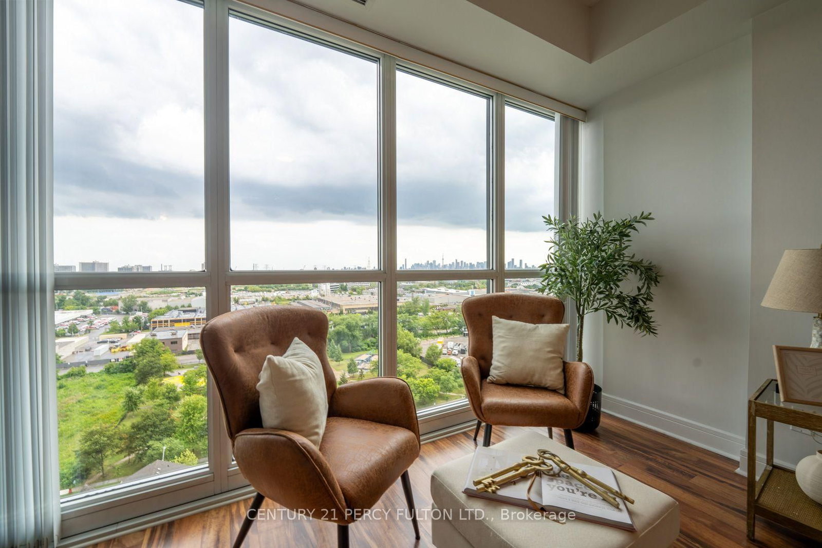 35 Brian Peck Crescent • #1510 • Toronto, ON photo 23