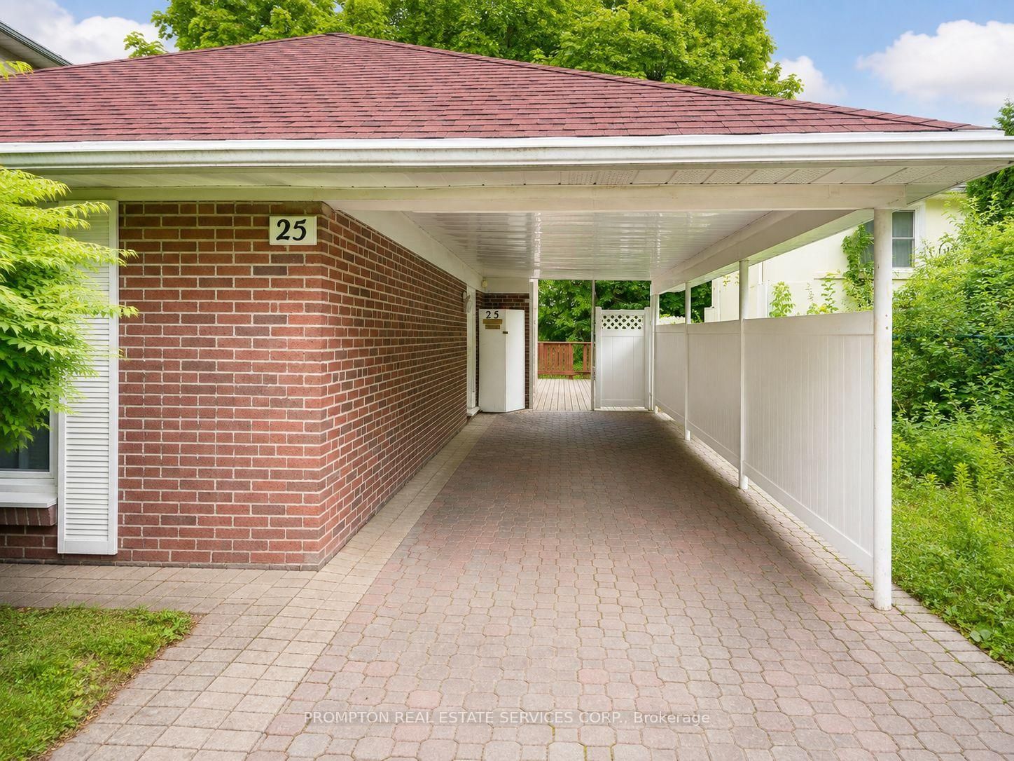 25 Lehar Crescent • Toronto, ON photo 1