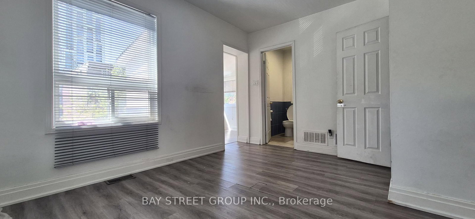 6 Ferndale Avenue • Toronto, ON photo 12