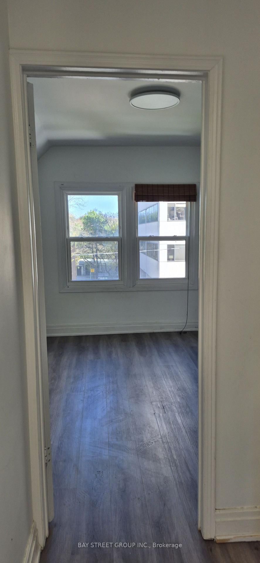 6 Ferndale Avenue • Toronto, ON photo 15