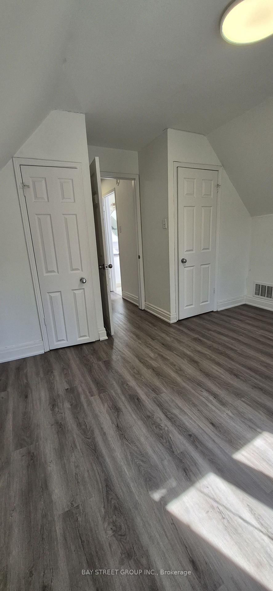 6 Ferndale Avenue • Toronto, ON photo 21