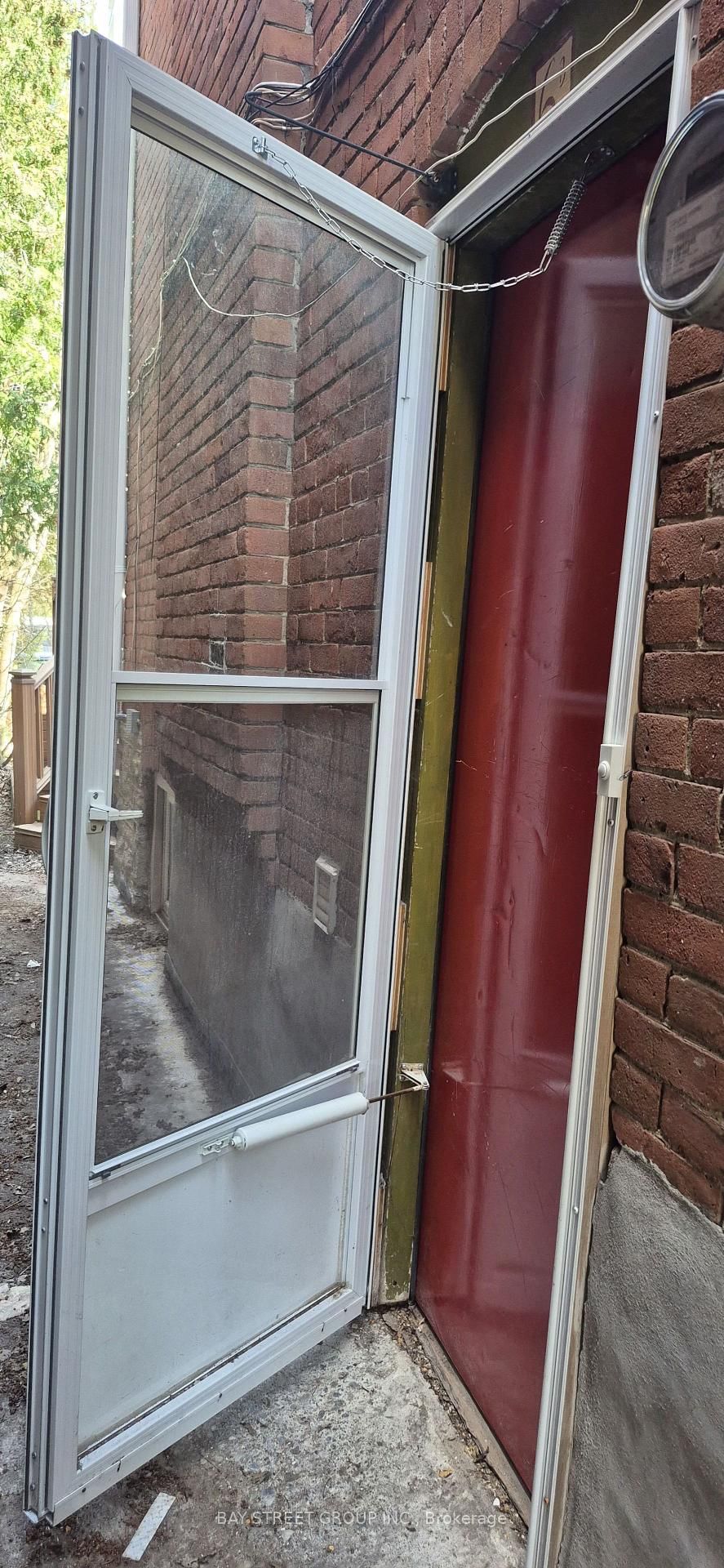 6 Ferndale Avenue • Toronto, ON photo 29